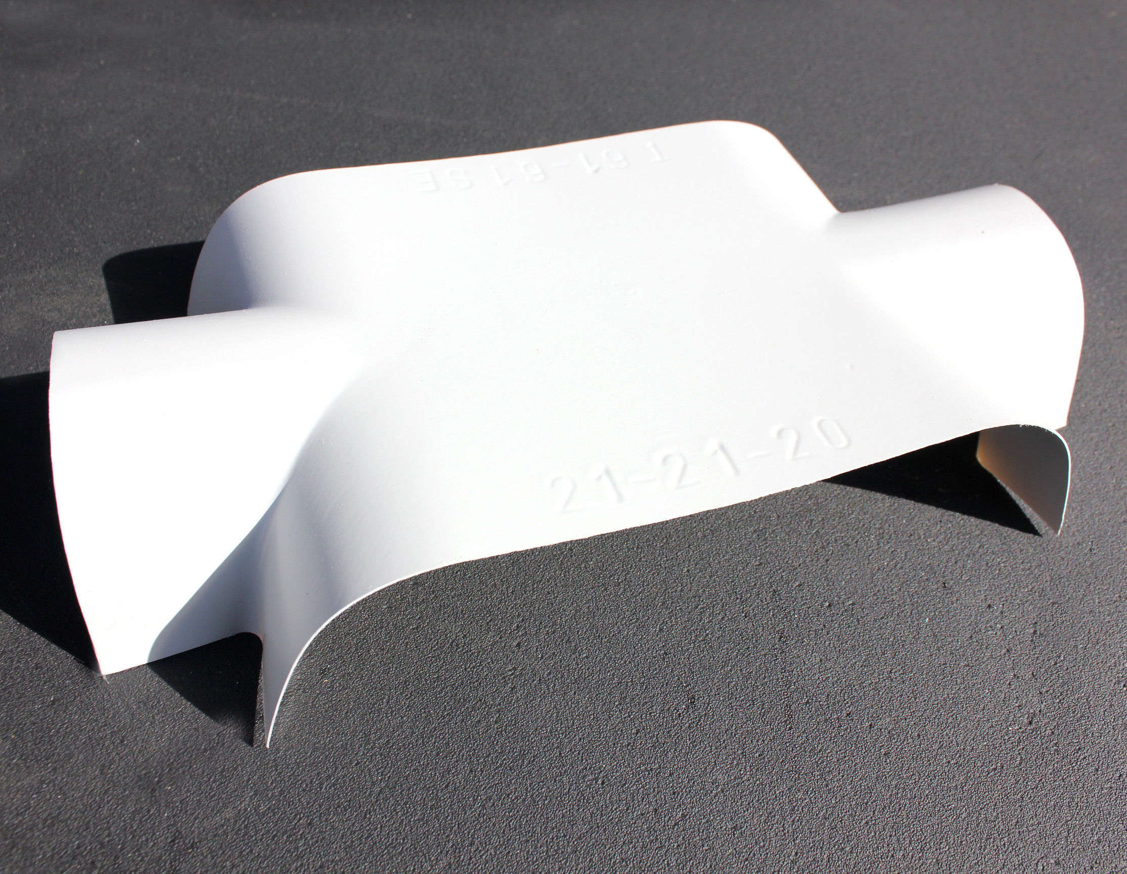 Isogenopak T Piece - Image 2