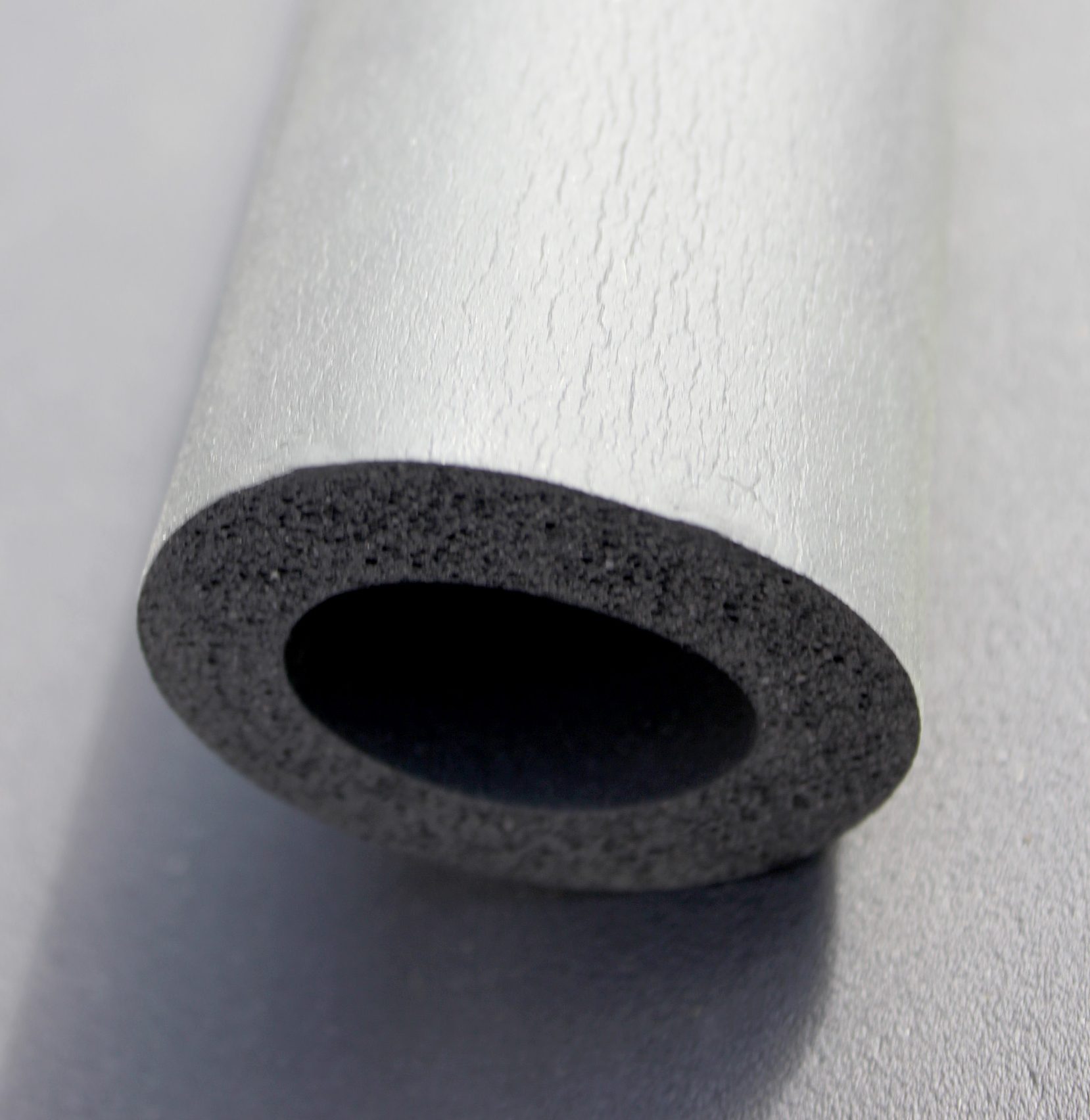 Nitrile Rubber HT Solar Pipe Lagging Sections